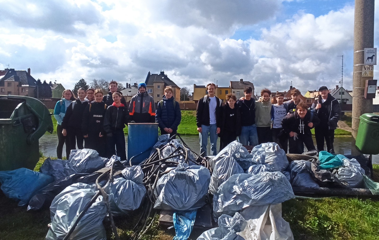 4. A uklízí přírodu